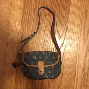 Dooney & Bourke wristlet